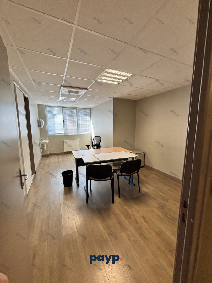 Bureaux 200m² à Sedan - vue 4