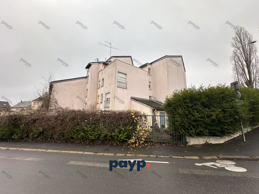 Résidentiel 2500m² à Charleville-Mézières - vue 3