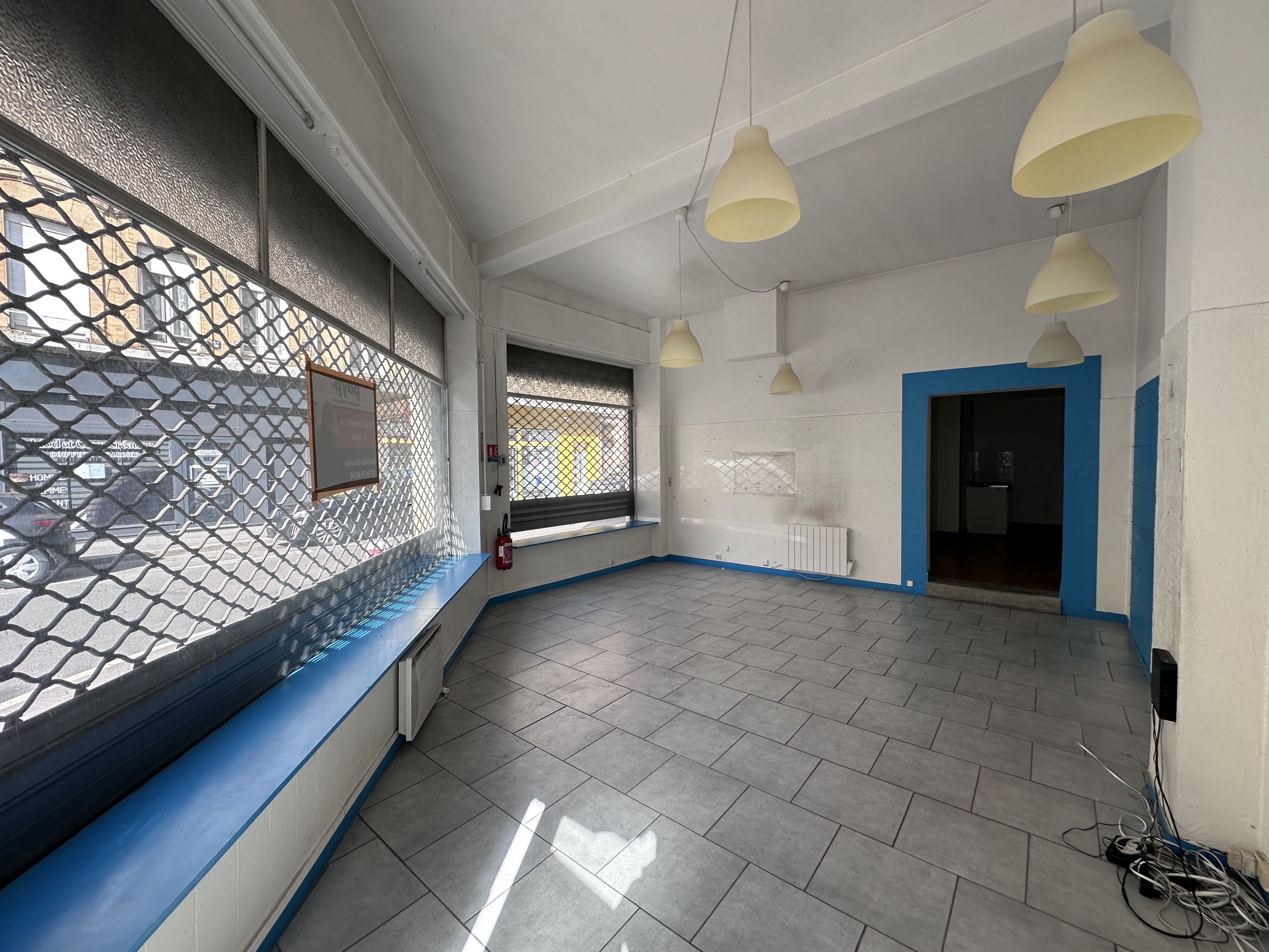 Commerce 60m² à Charleville-Mézières - photo principale